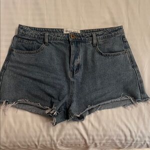 Brave Soul Women's Denim Cutoff Shorts - Blue size 8US